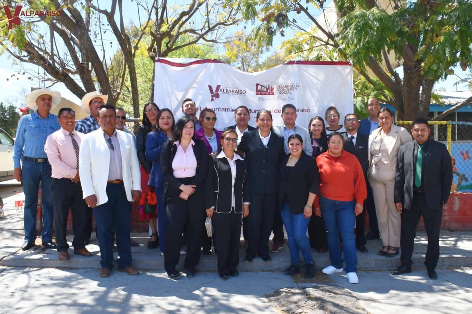 INICIA CONSTRUCCIÓN DE BARDA PERIMETRAL EN EL JARDÍN DE NIÑOS LUCAS ALEMÁN