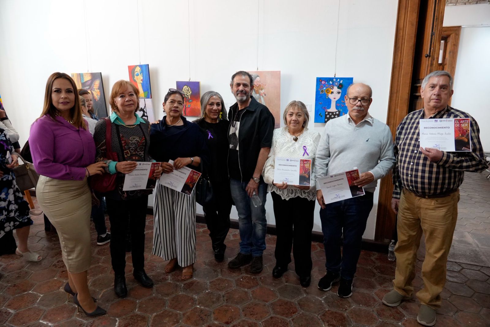 INAUGURA ISSSTEZAC EXPOSICIÓN PICTÓRICA “EL ARTE DE SER MUJER”
