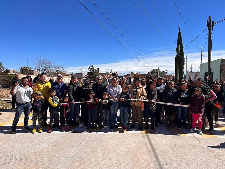 MEJORA GOBIERNO DE FRESNILLO CALLES DE COLONIAS Y COMUNIDADES