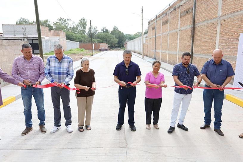 MEJORAN LAS CALLES SAN MATEO Y JOSELITO HUERTA EN JEREZ