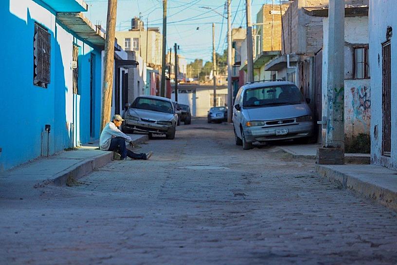 MEJORAN SERVICIOS EN LA COLONIA ESPARZA EN FRESNILLO 