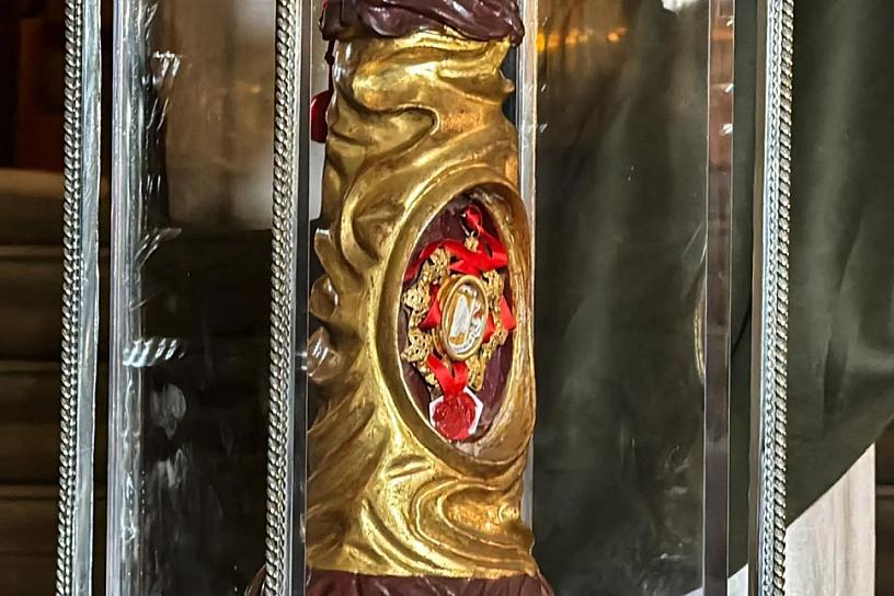 MILES MUESTRAN SU DEVOCIÓN A LA RELIQUIA DE SAN JUDAS TADEO EN LA CDMX