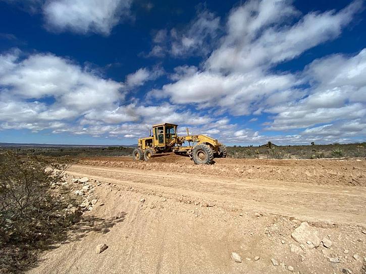 REALIZAN TRABAJOS DE AMPLIACIÓN EN TRAMO CARRETERO DE VILLA HIDALGO