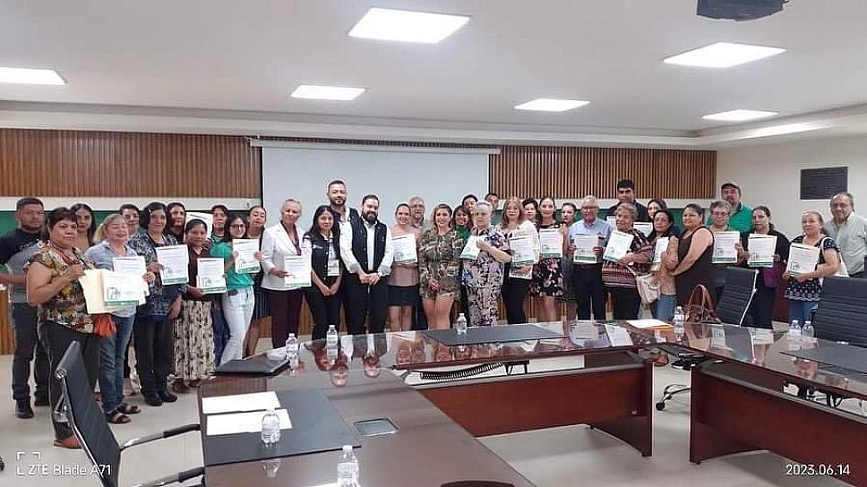 MOTIVAN A ZACATECANAS A EMPRENDER UN NUEVO NEGOCIO