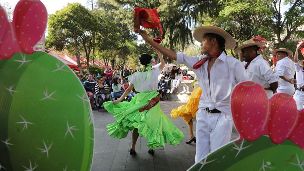 MÚSICA, SABOR Y TRADICIÓN EN LA VERBENA FAMILIAR REVOLUCIONARIA 2024