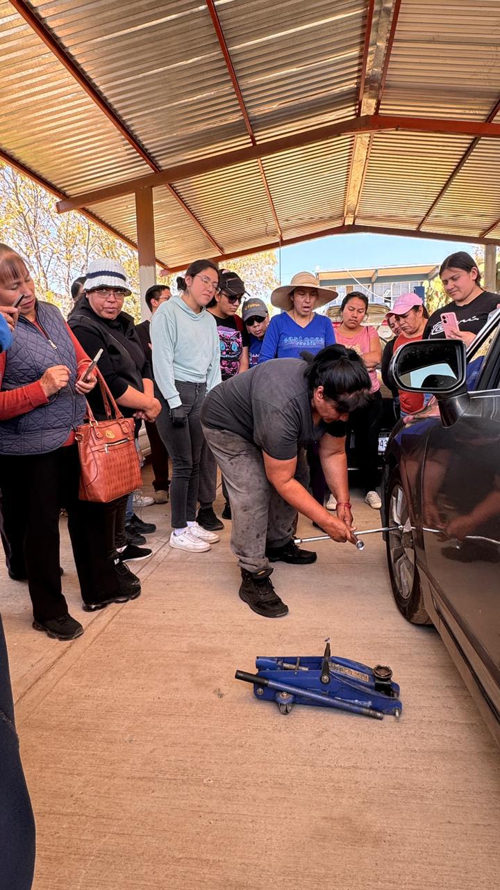 PROMUEVE GUADALUPE LA AUTOSUFICIENCIA FEMENINA