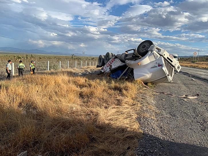 MUERE CHOFER DE UN TRAILER EN APARATOSA VOLCADURA 