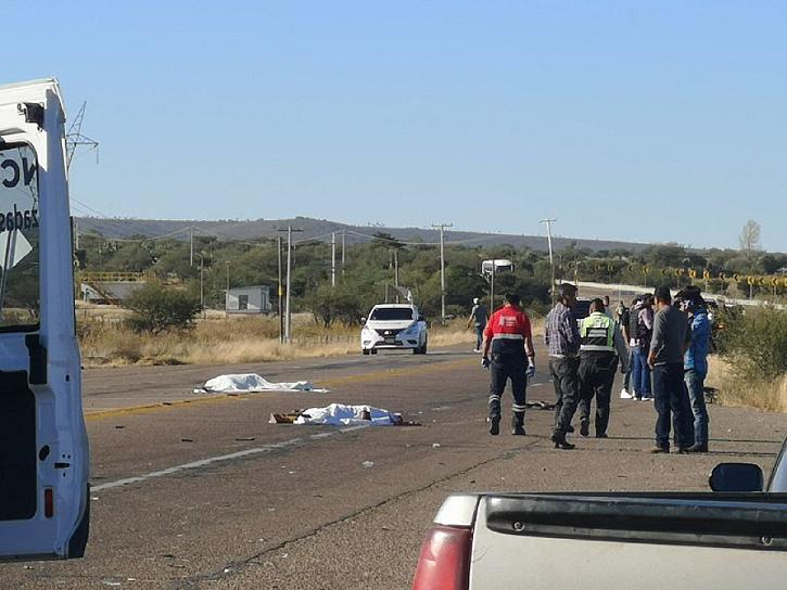 MUEREN 2 HOMBRES EN ACCIDENTE VIAL 