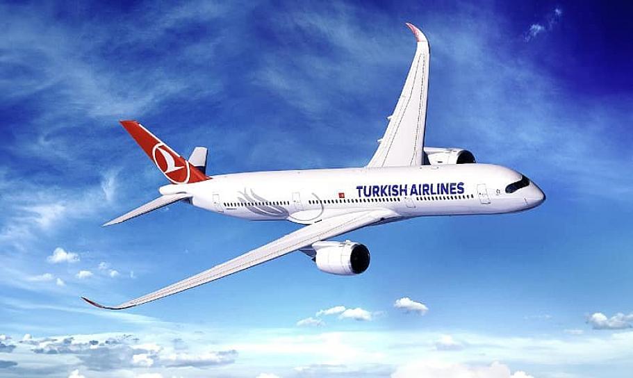 MUERE PILOTO EN PLENO VUELO; ATERRIZA AVIÓN DE EMERGENCIA