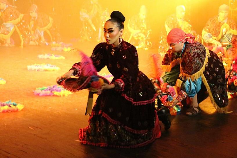 MUESTRAN COSTA RICA Y BOLIVIA SUS TRADICIONES Y SU MÚSICA