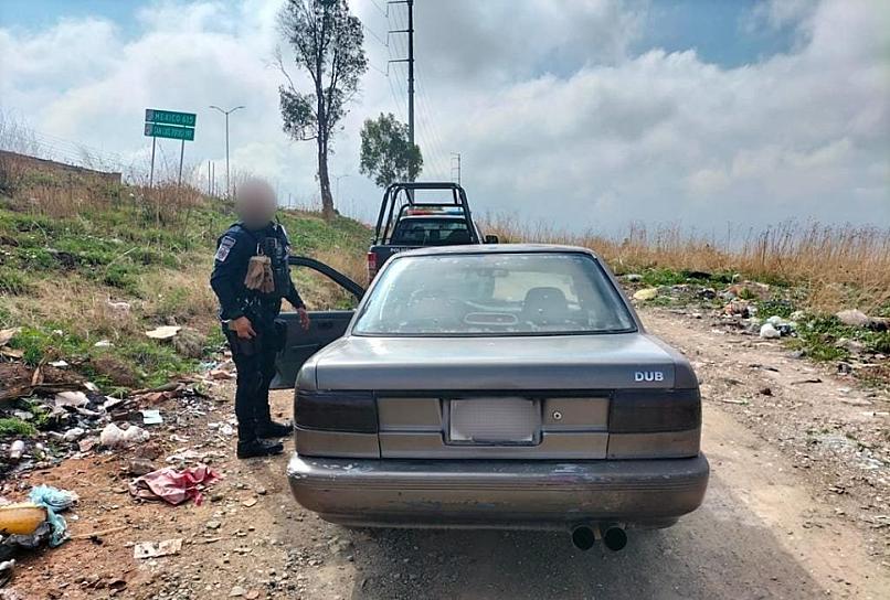 RECUPERAN POLICÍAS UN VEHÍCULO EN ESTRELLA DE ORO