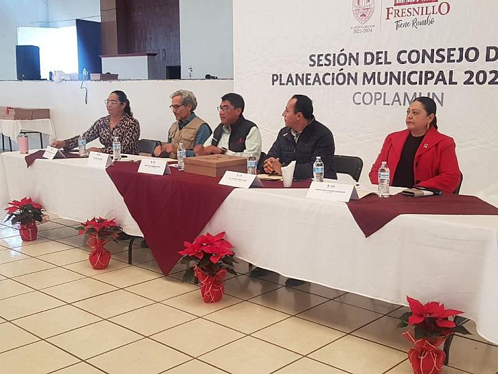 INVERTIRÁN MÁS DE 2 MDP EN OBRA DE CONCRETO PARA PLATEROS