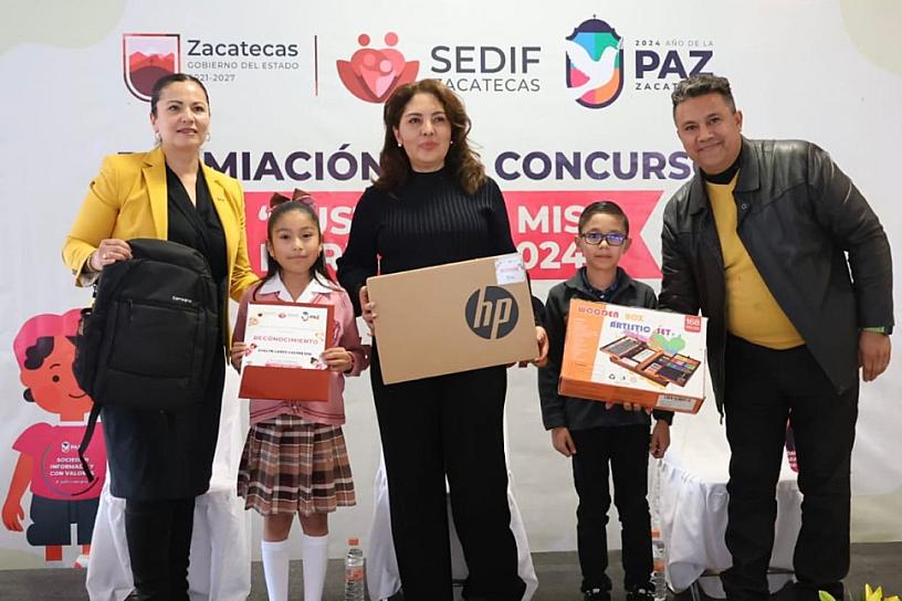 &nbsp;PREMIAN A GANADORES DEL CONCURSO “JUSTO POR MIS DERECHOS”