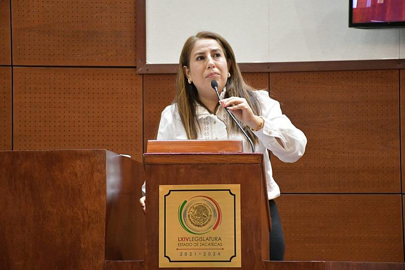 NECESARIA, REFORMA AL FONDO DE PENSIONES DEL ISSSTEZAC: GABY BASURTO