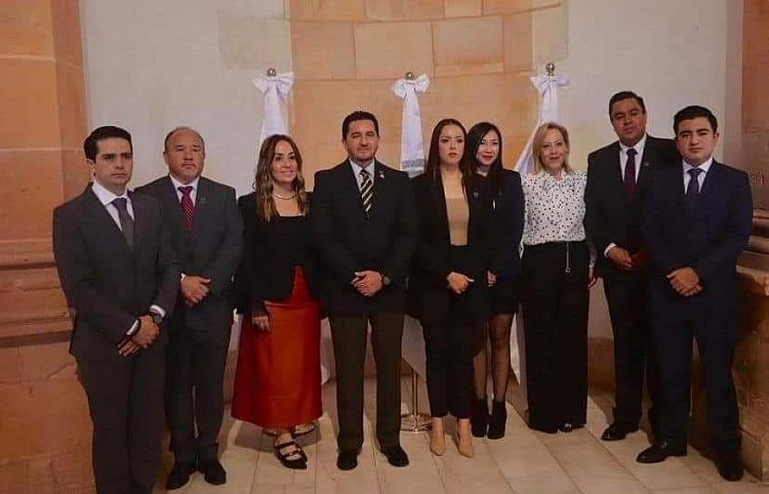 NOMBRA JAVIER TORRES A FUNCIONARIOS MUNICIPALES 