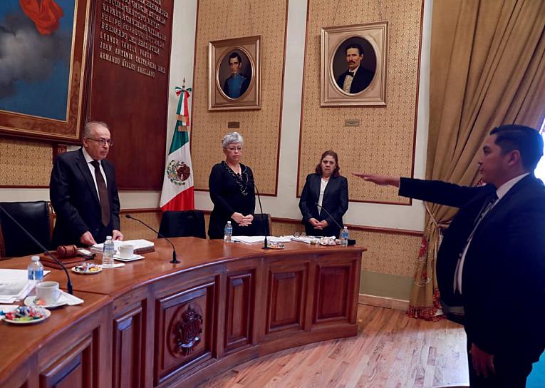 NOMBRAN A NUEVO JUEZ Y RECONOCEN DE ELIA MA. AGUILERA