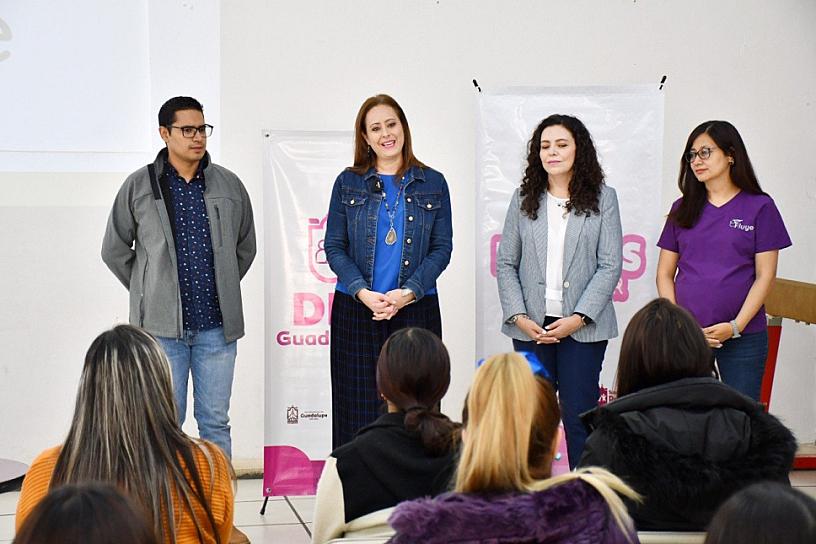 PREPARAN A MUJERES GUADALUPENSES PARA RECIBIR A SUS BEBÉS