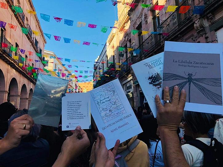 OBSEQUIAN 10 MIL LIBROS PARA FOMENTAR LA LECTURA