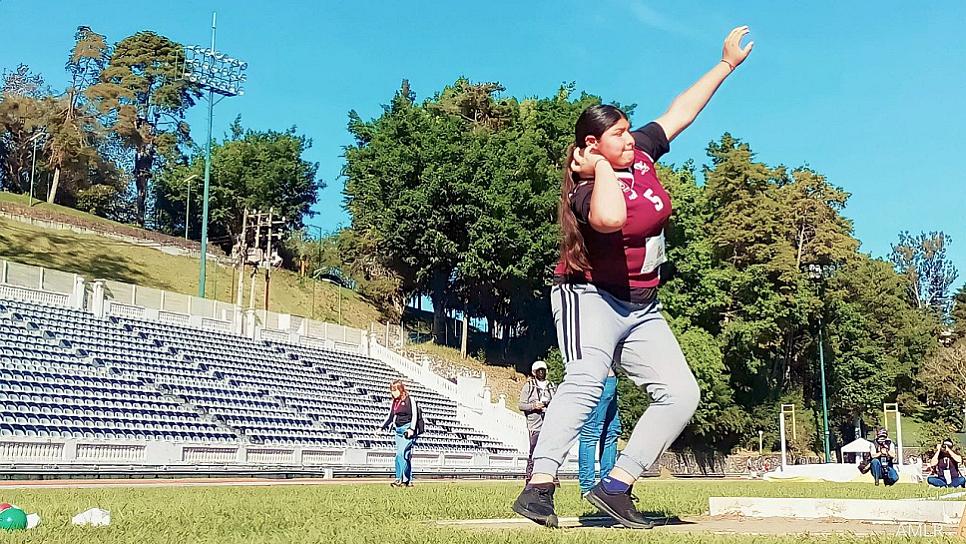 OBTIENE ZACATECANA MEDALLA DE PLATA EN ENCUENTRO NACIONAL DEPORTIVO