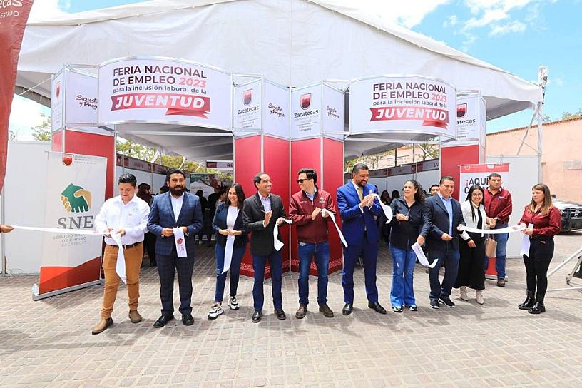 OFERTAN MIL 600 VACANTES EN FERIA DEL EMPLEO PARA SECTOR JUVENIL 