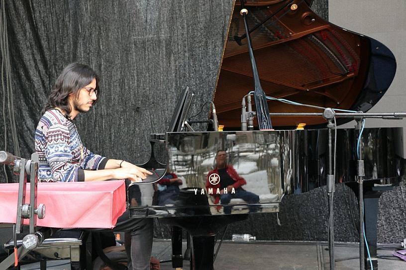 OFRECE FATUA TRÍO CLASE ESPECIAL DE JAZZ