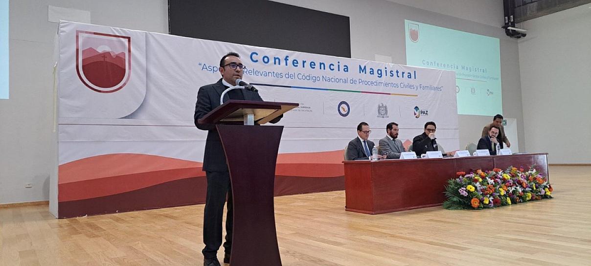 OFRECEN A JURISTAS CONFERENCIA SOBRE EL CÓDIGO NACIONAL DE PROCEDIMIENTOS CIVILES Y FAMILIARES 