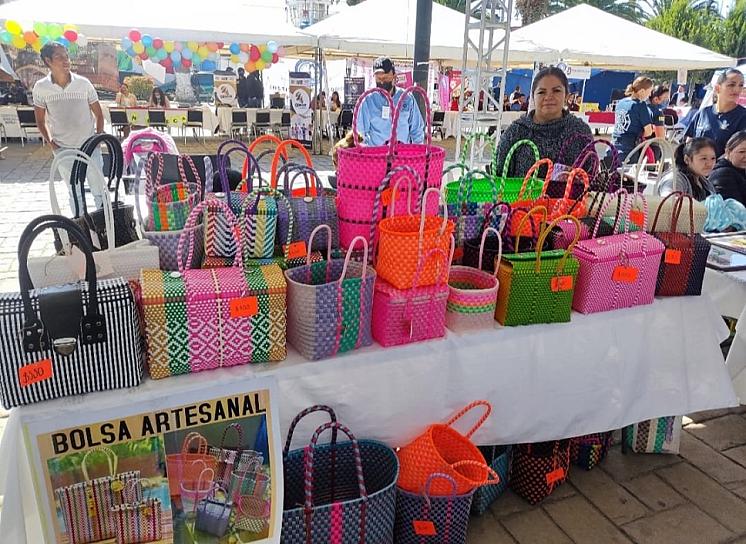 OFRECEN ARTESANOS SUS PRODUCTOS EN LA FERELO 2022
