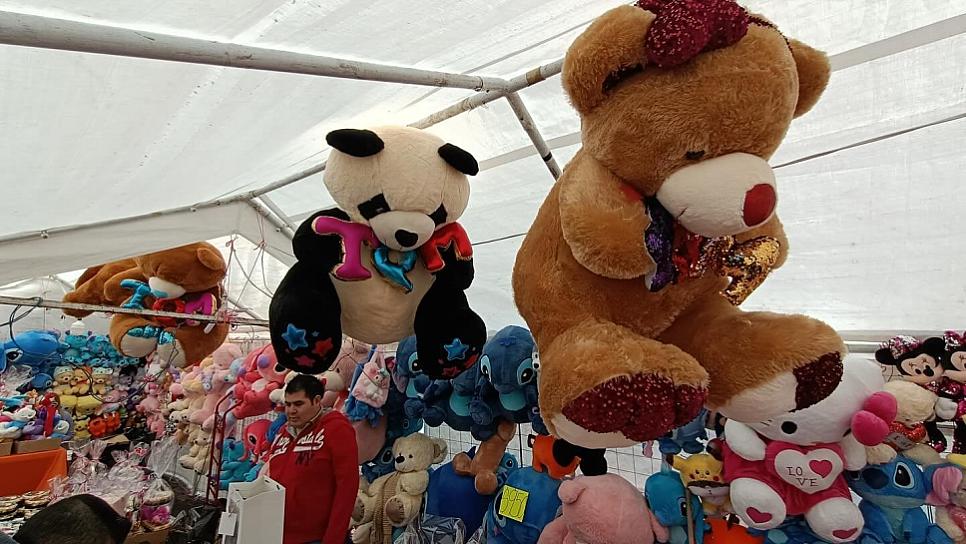 OFRECEN COMERCIANTES PRODUCTOS PARA CELEBRAR EL AMOR 