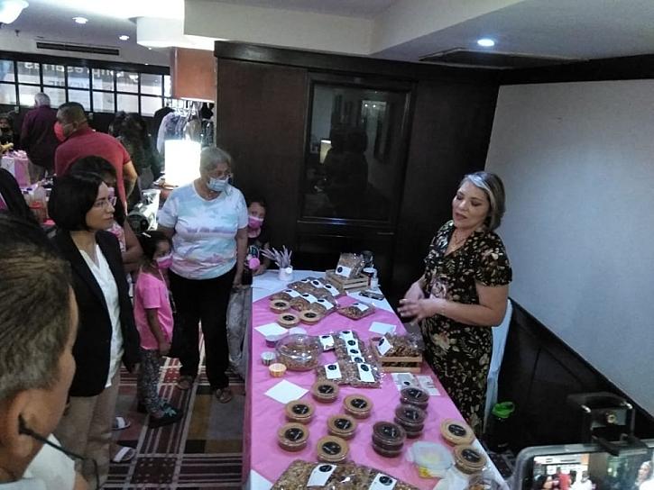 OFRECEN EMPRESARIAS SUS PRODUCTOS PARA REGALAR A MAMÁS