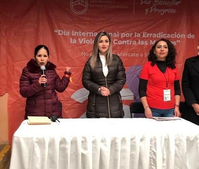 OFRECEN TALLER DE CAPACITACIÓN RECONOCIENDO EL LINAJE FEMENINO EN EL CERERESO