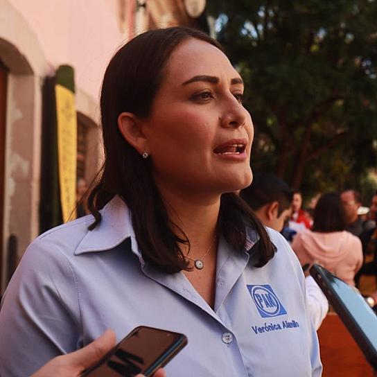 OPOSICIÓN, MÁS VIVA QUE NUNCA: VERÓNICA ALAMILLO