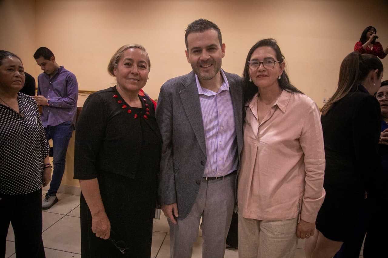 AFIRMA ULISES MEJÍA APOYO A AGENDA FEMINISTA