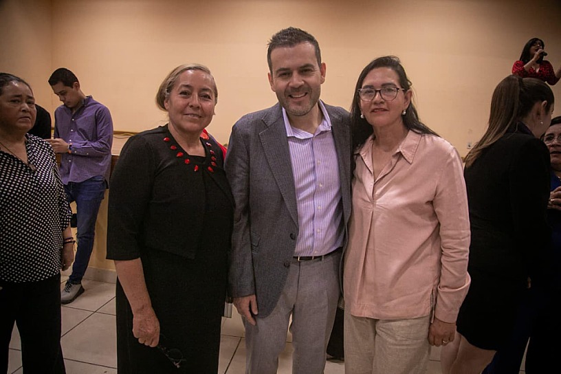 AFIRMA ULISES MEJÍA APOYO A AGENDA FEMINISTA
