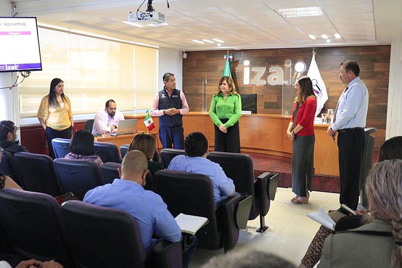 ORIENTA IZAI A SEDIF EN OBLIGACIONES DE TRANSPARENCIA