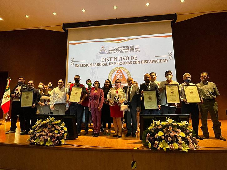 OTORGA CDHEZ DISTINTIVO DE INCLUSIÓN LABORAL DE PERSONAS CON DISCAPACIDAD
