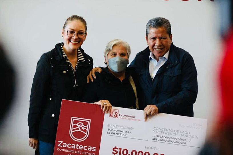OTORGAN APOYOS A COMERCIANTES Y MICROEMPRESAS DEL ESTADO