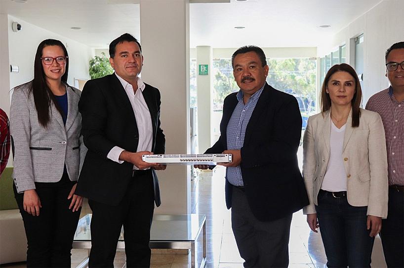 OTORGAN EQUIPO DE 400 MIL PESOS PARA MEJORAR INFRAESTRUCTURA TECNOLÓGICA DE LA UTZAC