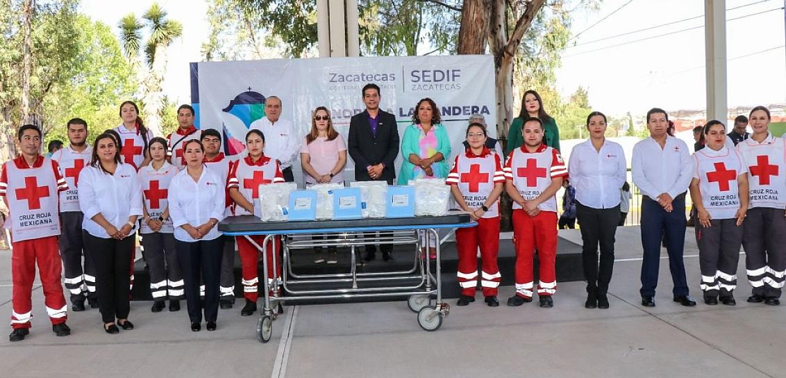 OTORGA SEDIF DONATIVO A LA CRUZ ROJA MEXICANA 