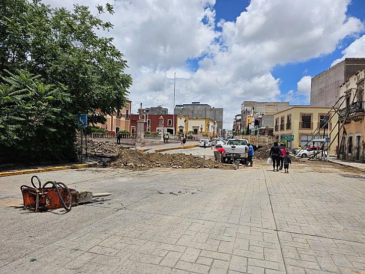 PADECEN COMERCIANTES DE LA ZONA CENTRO POR CORTE DE LUZ
