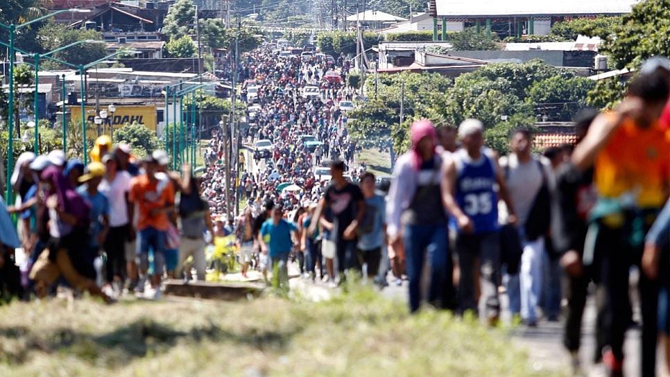 PARTE CARAVANA DE MIGRANTES RUMBO AL NORTE DEL PAÍS 