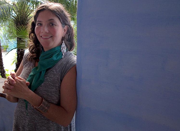 PARTICIPA KENIA CANO EN EL FESTIVAL INTERNACIONAL DE POESÍA RLV