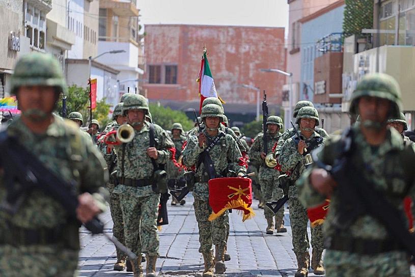 PARTICIPAN 37 INSTITUCIONES EN DESFILE DE ANIVERSARIO DE INDEPENDENCIA EN EL MINERAL