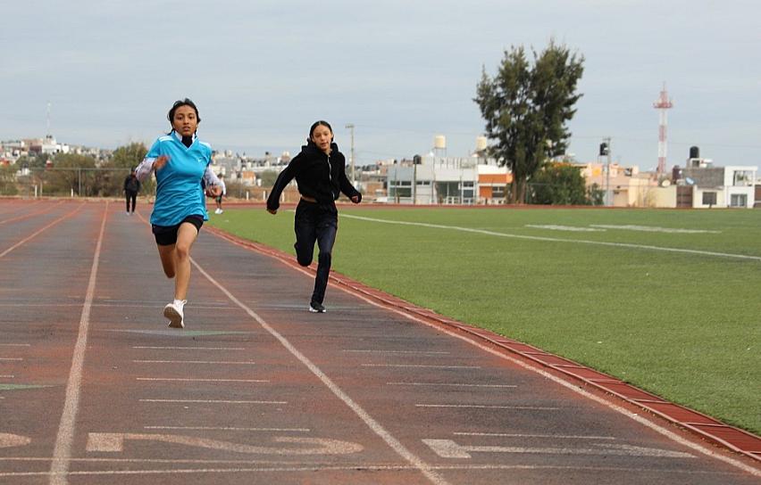 PARTICIPAN 5 MIL NIÑOS EN LOS JUEGOS DEPORTIVOS ESCOLARES 