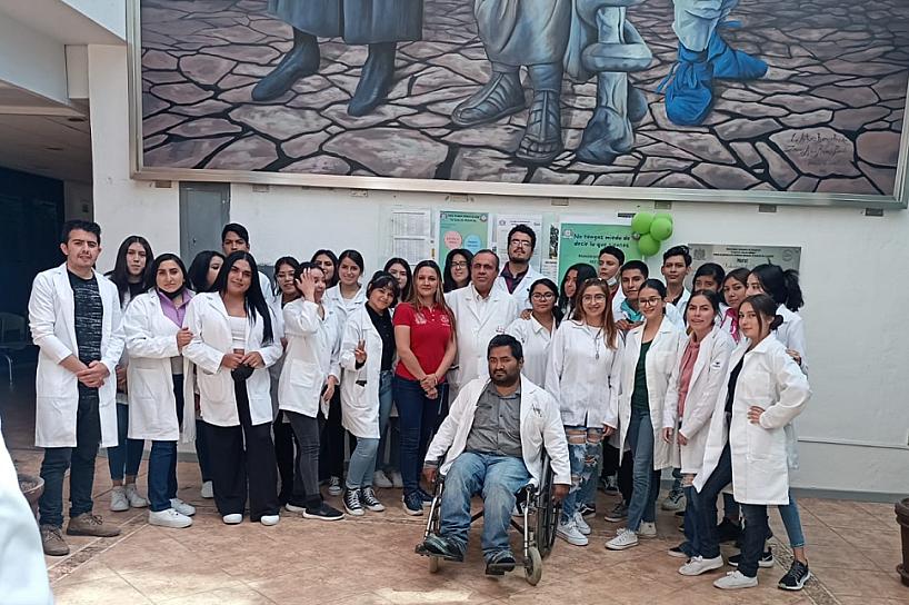 PARTICIPAN ALUMNOS DE PSICOLOGÍA CAMPUS JEREZ EN TALLER DE MEDICINA
