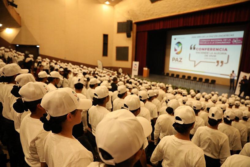PARTICIPAN MILES DE ESTUDIANTES EN JORNADA NACIONAL DE LA ESCUELA A LA COMUNIDAD