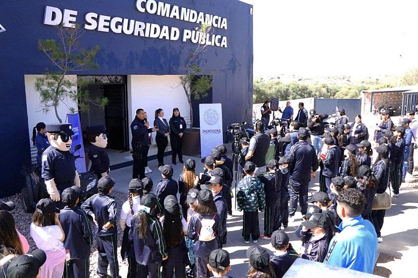 Participan más de 80 estudiantes en actividades de proximidad social con elementos de la SSPMZ 