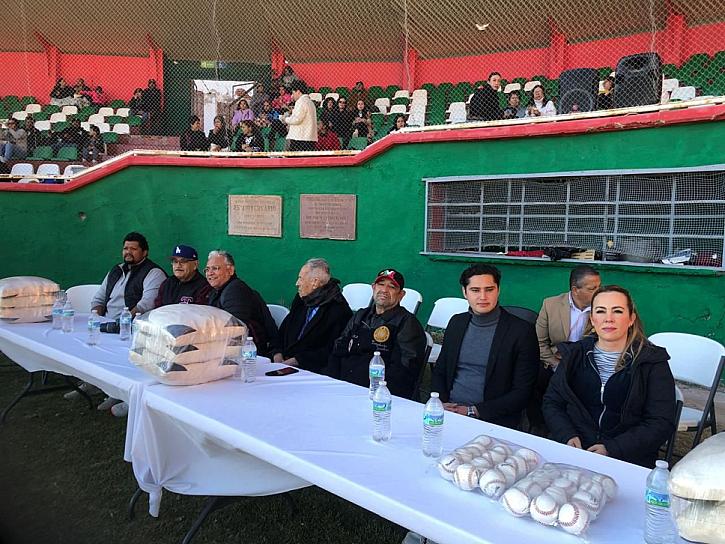 Participan más de 90 equipos de la capital en la Liga Municipal de Béisbol 