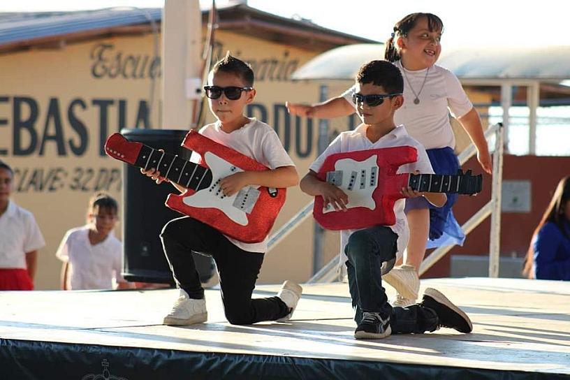 PARTICIPAN PEQUEÑOS EN ACTIVIDADES CULTURALES 