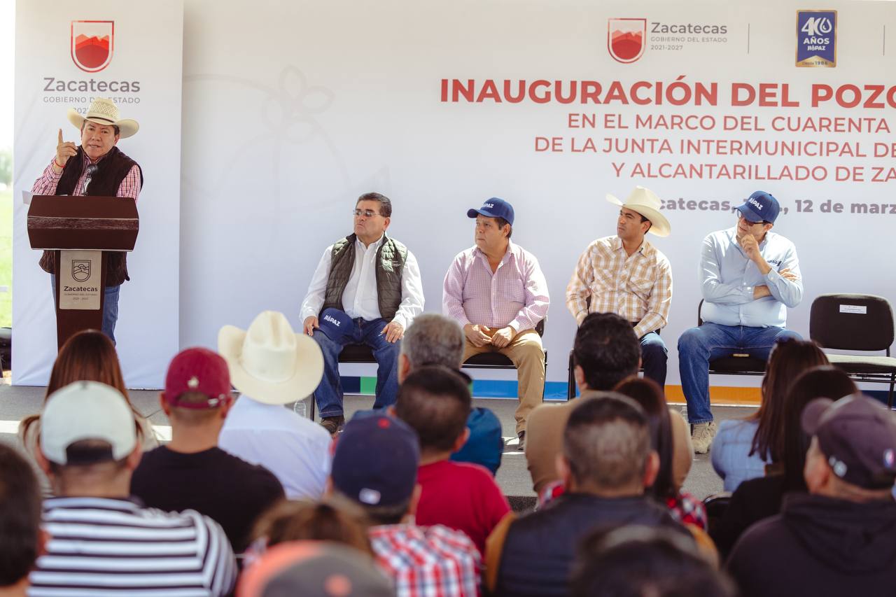 REFUERZA DAVID MONREAL ABASTECIMIENTO DE AGUA A MÁS DE 120 COLONIAS DE GUADALUPE Y ZACATECAS
