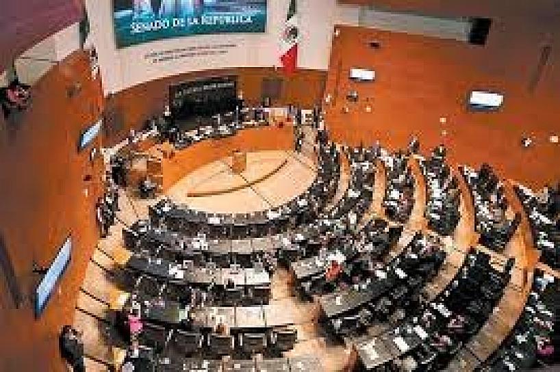 PERMANENCIA DE RICARDO MONREAL COMO COORDINADOR DE MORENA EN EL SENADO DEPENDE DE AMLO